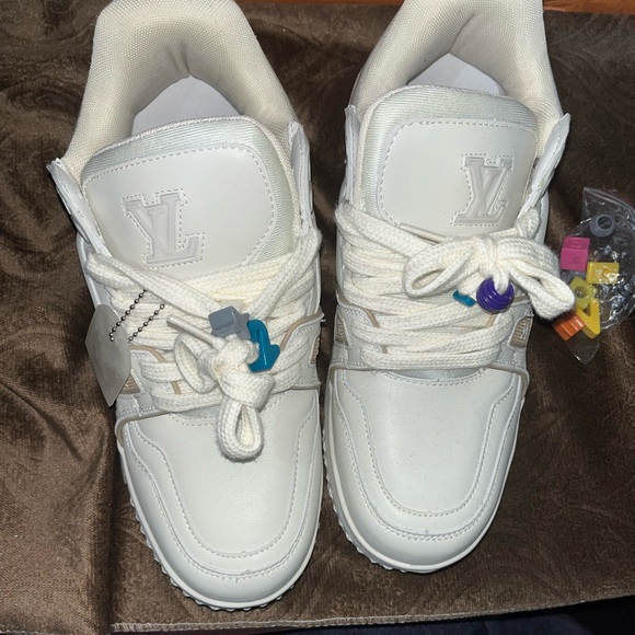 Louis Vuitton shoe maxi white - Picture 6 of 10